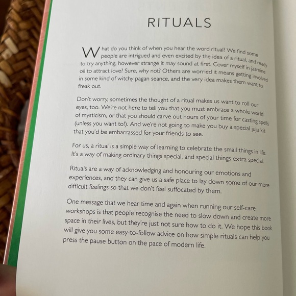Book Hardcopy Used Good Condition 
Rituals for Every Day by Nadia Narain - Picture 6 of 13